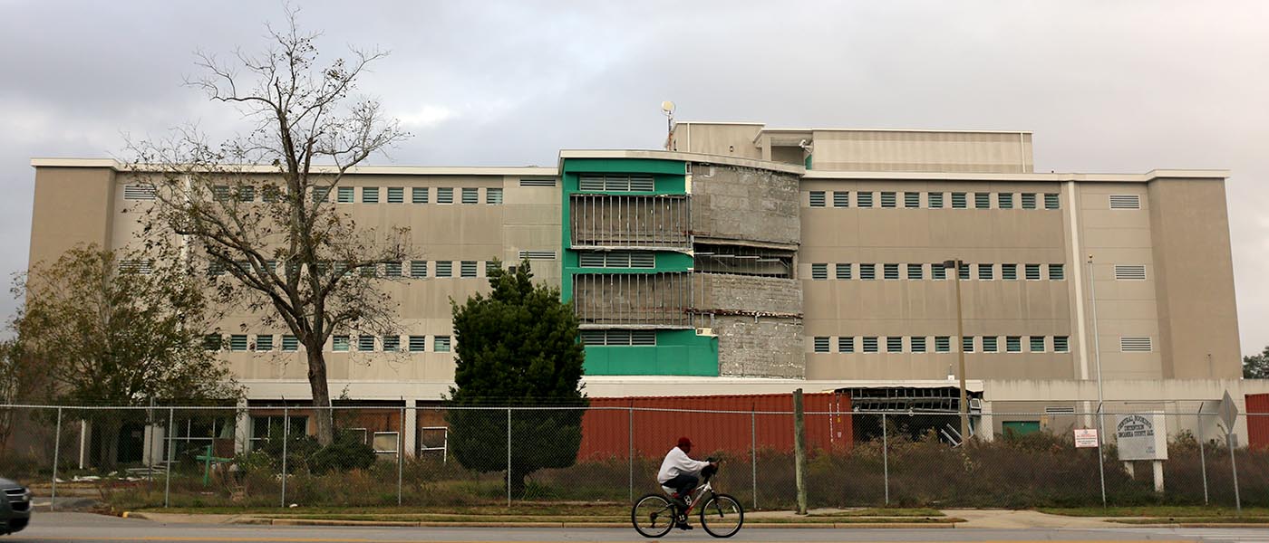 EscambiaJail111715-001