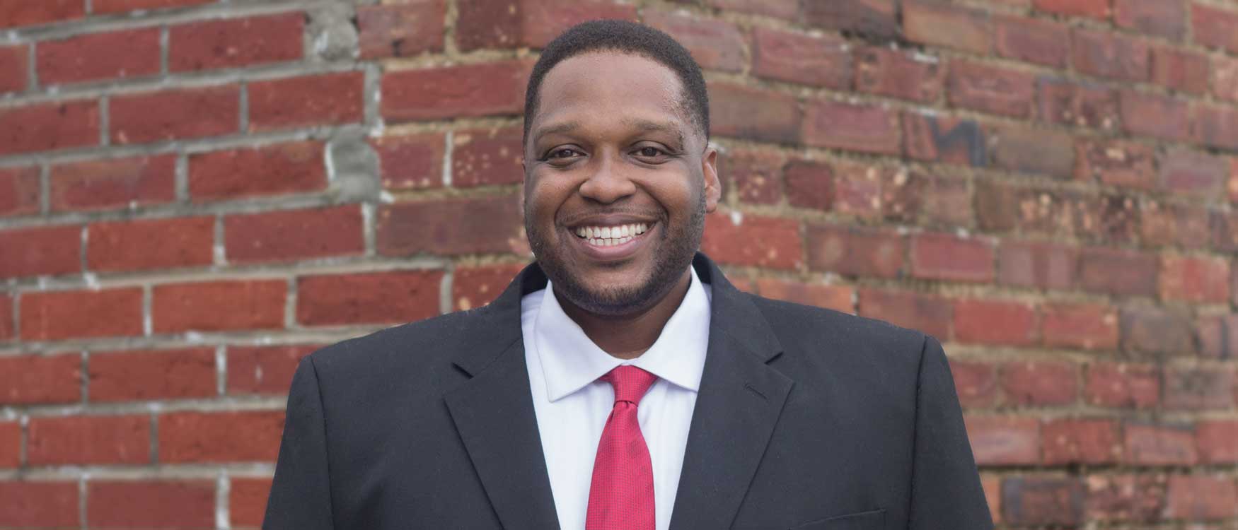 School board candidate pledges salary to community