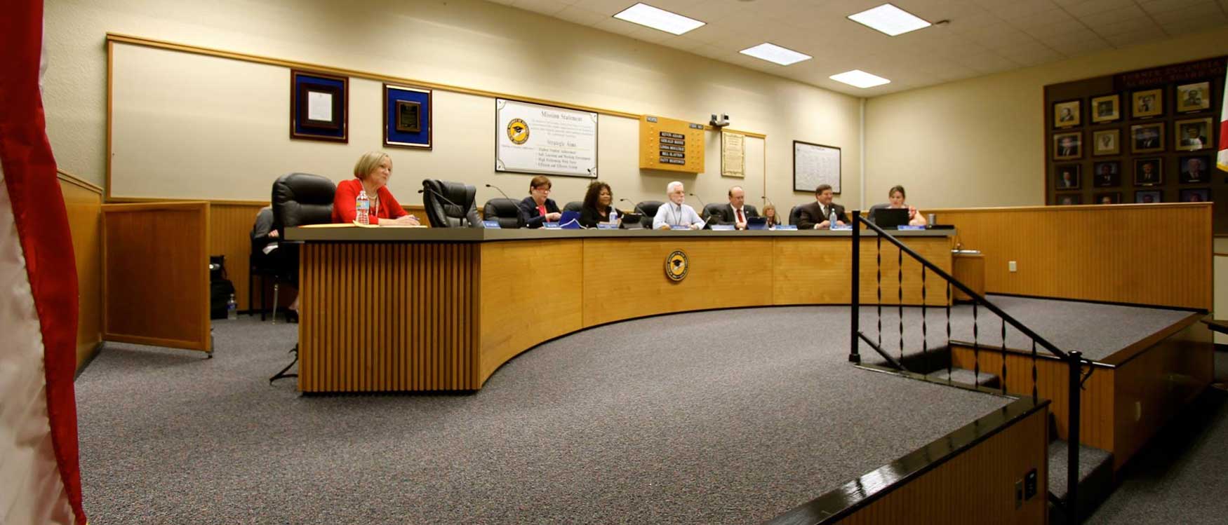 Ten vie for vacant seat on Escambia school board